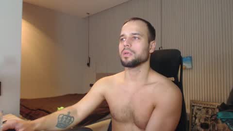 DeAlex online show from February 5, 6:59 pm