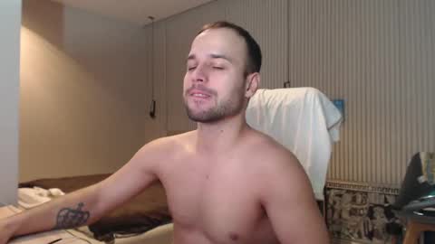 DeAlex online show from March 9, 2:54 pm