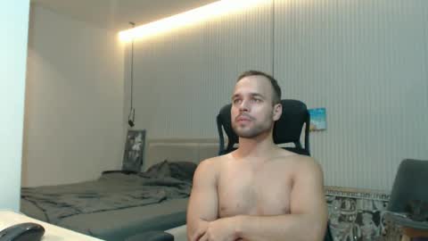 DeAlex online show from September 17, 8:43 pm