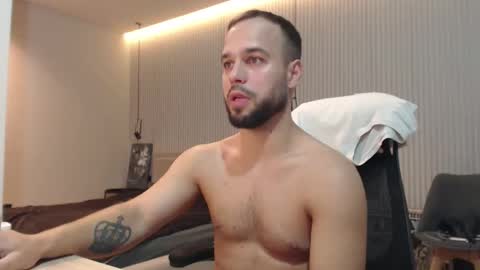 DeAlex online show from October 31, 10:49 am