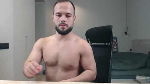 DeAlex online show from April 19, 6:10 pm