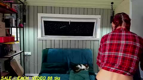 Sandy and Chris online show from December 17, 9:04 am