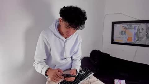 sandy_straw online show from March 22, 3:59 pm