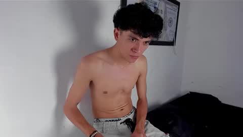 sandy_straw online show from March 24, 5:18 pm