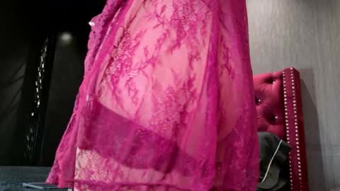 SANDY online show from March 7, 10:45 am