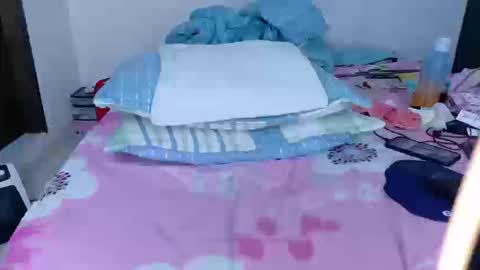 Snapshot of sandylau_ chatting on September 20, 12:22 am sandy online show from September 20, 12:22 am