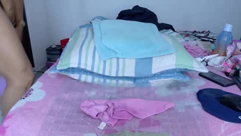 Snapshot of sandylau_ chatting on September 24, 7:50 pm sandy online show from September 24, 7:50 pm