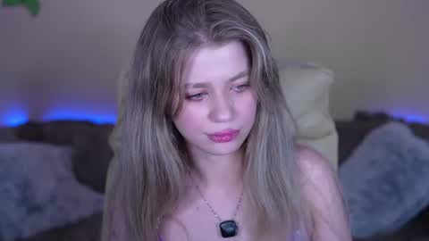 Sandy online show from June 25, 2:11 am