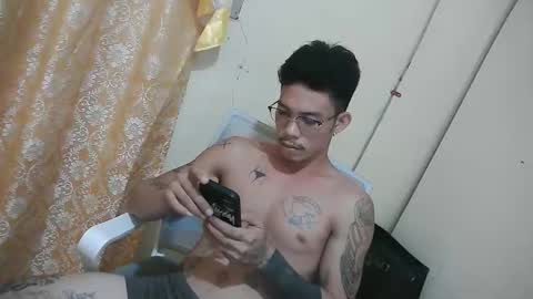 sangre_adamusxxx online show from April 20, 12:30 pm