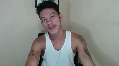 Snapshot of sangre_adamusxxx chatting on May 2, 12:04 am sangre_adamusxxx online show from May 2, 12:04 am