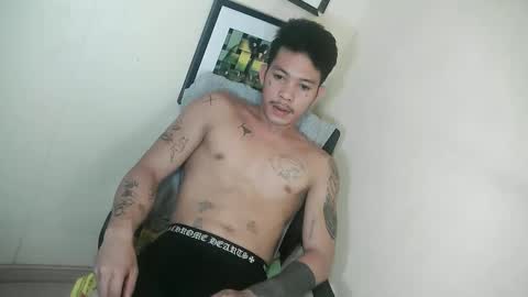 Snapshot of sangre_adamusxxx chatting on May 6, 11:21 pm sangre_adamusxxx online show from May 6, 11:21 pm
