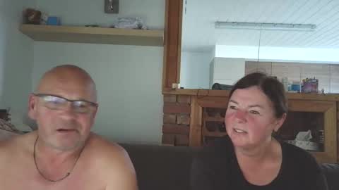 sanroom online show from September 26, 2:43 pm