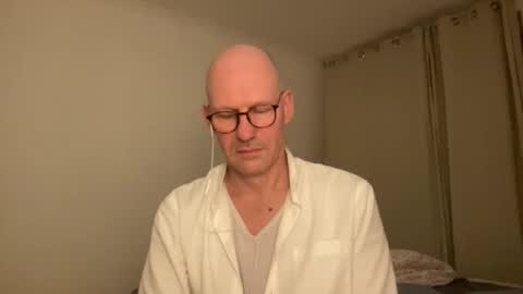 Snapshot of santaclausonice chatting on October 25, 11:21 pm santaclausonice online show from October 25, 11:21 pm