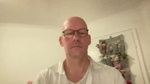 Snapshot of santaclausonice chatting on November 8, 7:41 am santaclausonice online show from November 8, 7:41 am