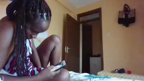 santalicious online show from April 18, 3:54 am