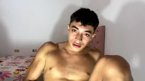 Snapshot of santi36rt chatting on September 18, 7:16 pm santi36rt online show from September 18, 7:16 pm