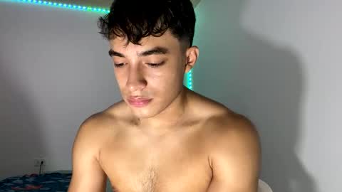 Snapshot of santi36rt chatting on November 7, 9:04 pm santi36rt online show from November 7, 9:04 pm