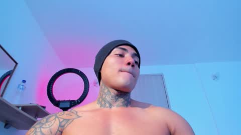 Santi Ferrer online show from February 14, 7:43 pm