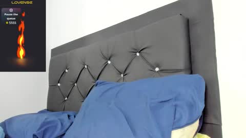 Snapshot of santi_brown1 chatting on November 15, 6:26 pm Santibrown online show from November 15, 6:26 pm