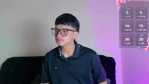 Snapshot of santi_ll chatting on July 4, 3:29 pm santi online show from July 4, 3:29 pm