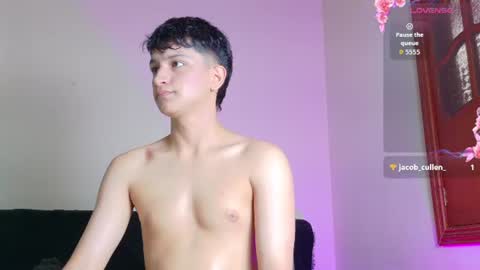 Snapshot of santi_ll chatting on July 6, 3:03 pm santi online show from July 6, 3:03 pm