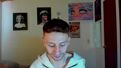 Snapshot of santi_mateo chatting on September 12, 5:13 pm Santi online show from September 12, 5:13 pm