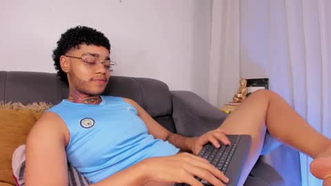 Santiago online show from November 11, 12:54 am