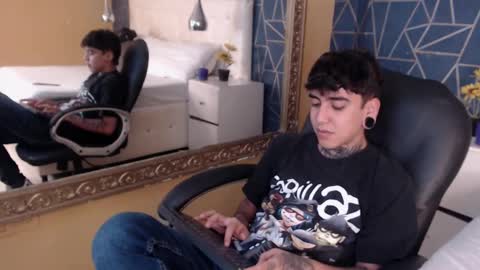 Snapshot of santiabader chatting on October 22, 11:43 am SantiAbader online show from October 22, 11:43 am