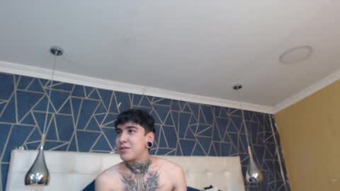 Snapshot of santiabader chatting on October 27, 7:18 pm SantiAbader online show from October 27, 7:18 pm