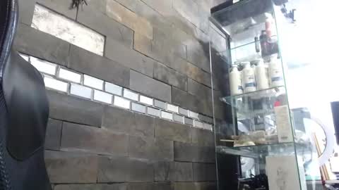 santi online show from December 3, 11:47 pm