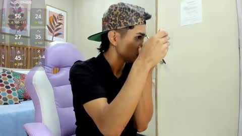 santiago_johnson_ online show from September 15, 1:22 pm