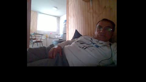 santiago_n online show from July 28, 9:14 pm