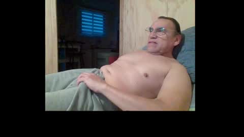 santiago_n online show from July 29, 11:41 am