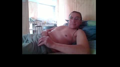 santiago_n online show from July 30, 2:49 pm
