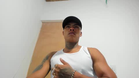 Snapshot of santiagogtx chatting on September 14, 2:11 am Santiago online show from September 14, 2:11 am