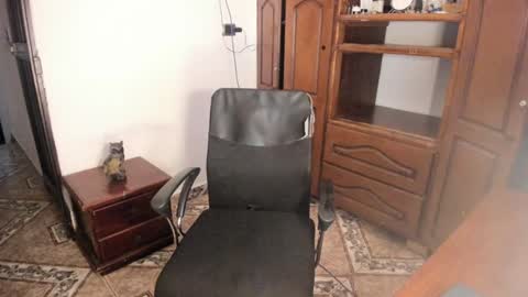 Julius Novachrono  online show from December 6, 11:57 pm