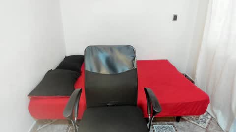 Julius Novachrono  online show from December 12, 7:59 pm