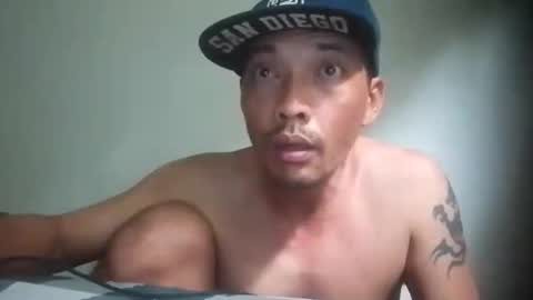 santichai561323 online show from November 18, 4:17 am