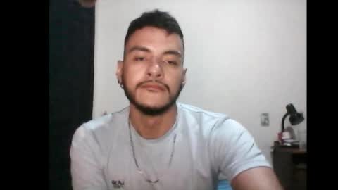 Snapshot of santiexxx chatting on September 25, 3:10 am santiexxx online show from September 25, 3:10 am