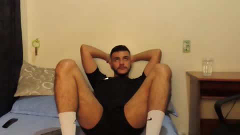 Snapshot of santiexxx chatting on October 8, 3:59 am santiexxx online show from October 8, 3:59 am