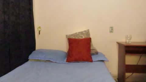 Snapshot of santiexxx chatting on October 9, 2:42 am santiexxx online show from October 9, 2:42 am