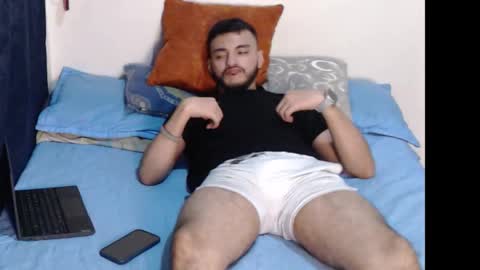 Snapshot of santiexxx chatting on October 11, 3:39 am santiexxx online show from October 11, 3:39 am