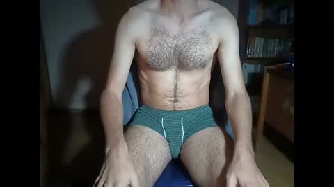 Snapshot of santifun33 chatting on June 10, 5:07 am Santiago online show from June 10, 5:07 am