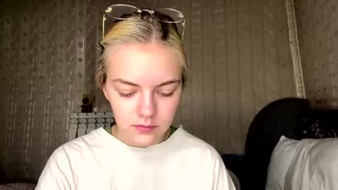 Rina online show from June 26, 7:24 am