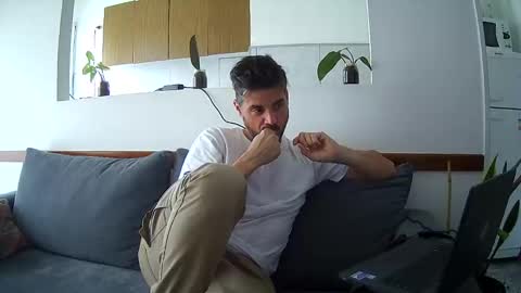 Nalguitas online show from November 3, 8:21 pm