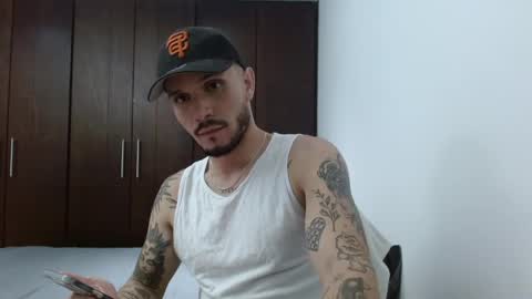 Snapshot of santti_torres chatting on May 18, 3:57 am Santy Torres online show from May 18, 3:57 am