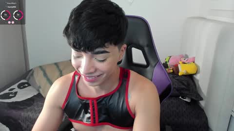 Mr. Santiago online show from December 4, 12:58 pm