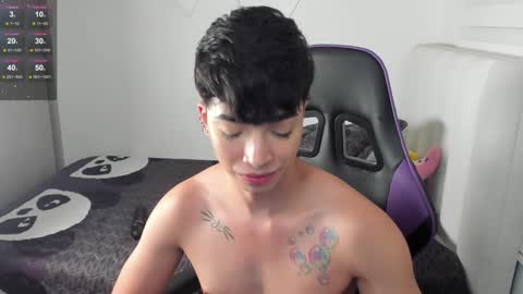 Mr. Santiago online show from December 7, 4:14 pm