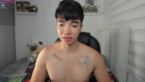 Mr. Santiago online show from April 7, 1:33 pm