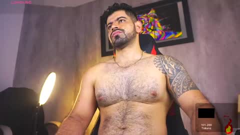 santiago online show from April 21, 9:15 am